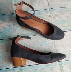Indigo Rd. Irdorina gray shoes size 7